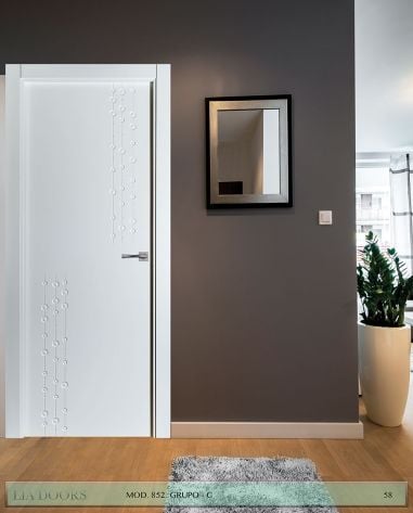PUERTA LACADA DISEÑO GRUPO C EN BLOCK CIEGA BL MODELO 852